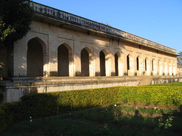 PROUD TO BE AN INDIAN - THE LEGACY OF RANI PADMINI OF CHITTORGARH. VIEW OF CORRIDOR AT PADMINI PALACE.